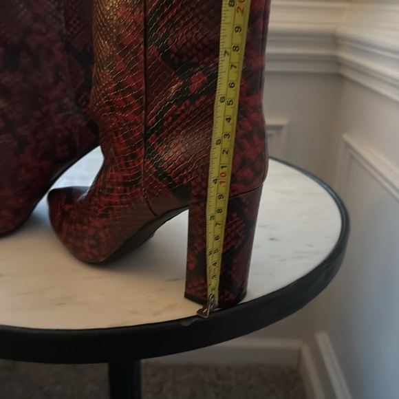 Primadonna Collection Boots Womens Red Black Knee-High Pointed Toe Block NEW - Picture 7 of 9